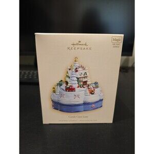 2007 Hallmark Magic Ornament Candy Cane Lane Christmas Keepsake Sound & Motion